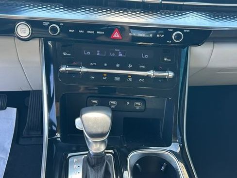 Used 2024 Kia Carnival SX Prestige FWD image 21