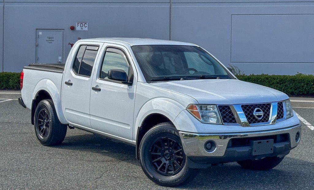 Used 2007 Nissan Frontier SE w/ Power Pkg AWD/4WD image 8