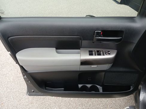 Used 2011 Toyota Tundra 2WD CrewMax w/ SR5 Pkg image 22