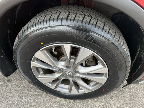 Used 2017 Nissan Murano SL image 9