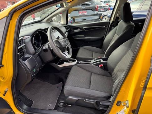 Used 2019 Honda Fit EX image 9