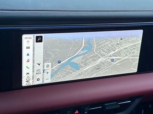 New 2025 Porsche Macan 4S Electric image 20