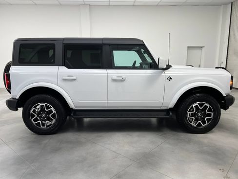 Used 2025 Ford Bronco Outer Banks AWD/4WD image 10