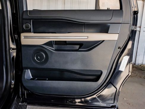 Used 2022 Ford Expedition Max Limited image 47