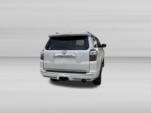 Used 2017 Toyota 4Runner Limited w/ Convenience Package AWD/4WD image 6