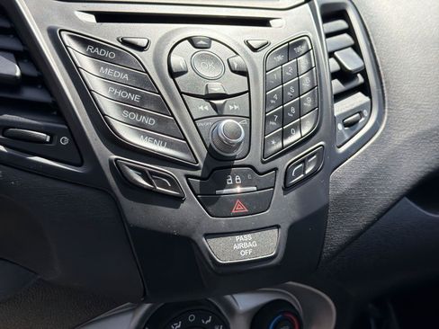 Used 2016 Ford Fiesta SE FWD image 34