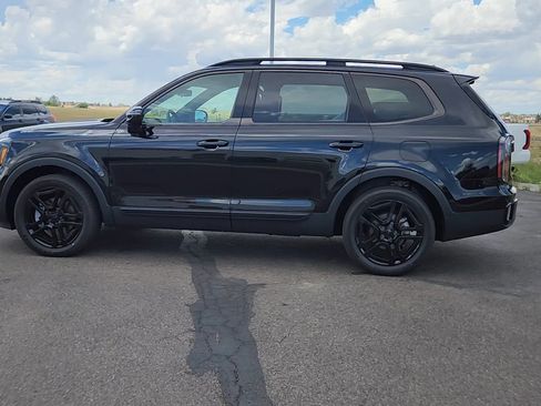 Used 2025 Kia Telluride SX Prestige X-Line AWD/4WD image 2