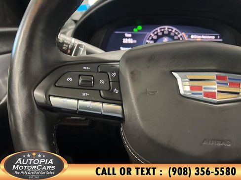 Used 2022 Cadillac CT4 V RWD image 31