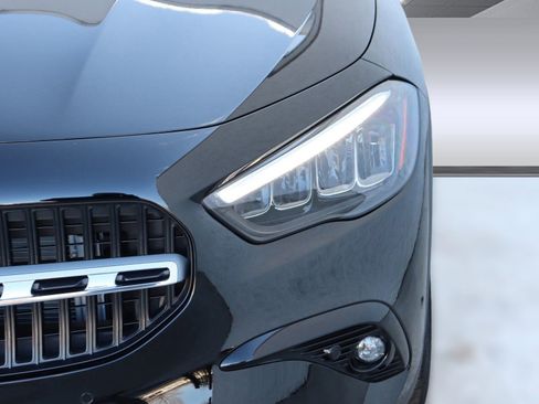 Certified 2025 Mercedes-Benz GLA 250 image 9