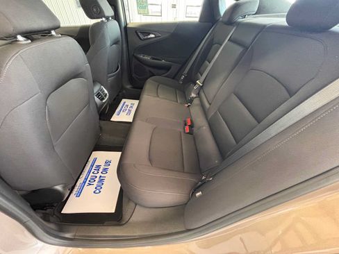 Used 2023 Chevrolet Malibu LT FWD image 15