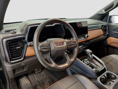 Used 2024 GMC Canyon AT4 w/ Technology Package AWD/4WD image 11