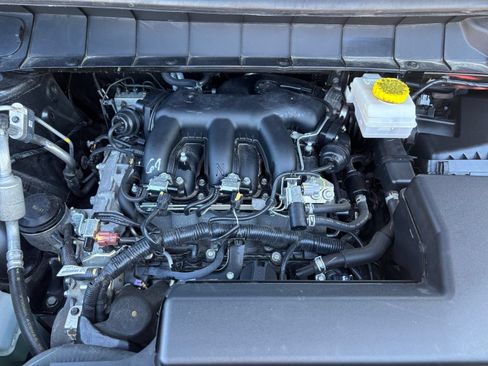Used 2025 Nissan Pathfinder SV AWD/4WD image 28