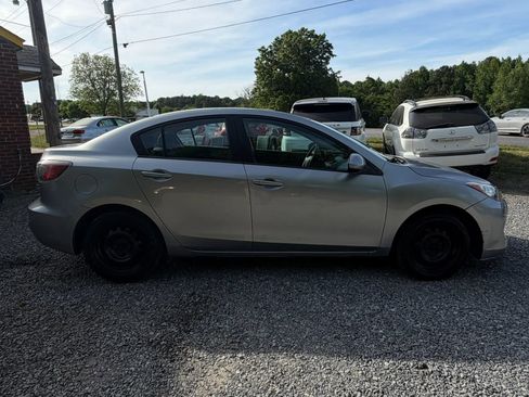 Used 2013 MAZDA MAZDA3 i Sport FWD image 7