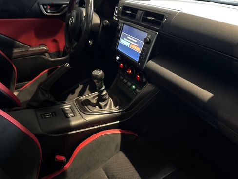 Certified 2024 Toyota GR86 TRUENO Edition image 17