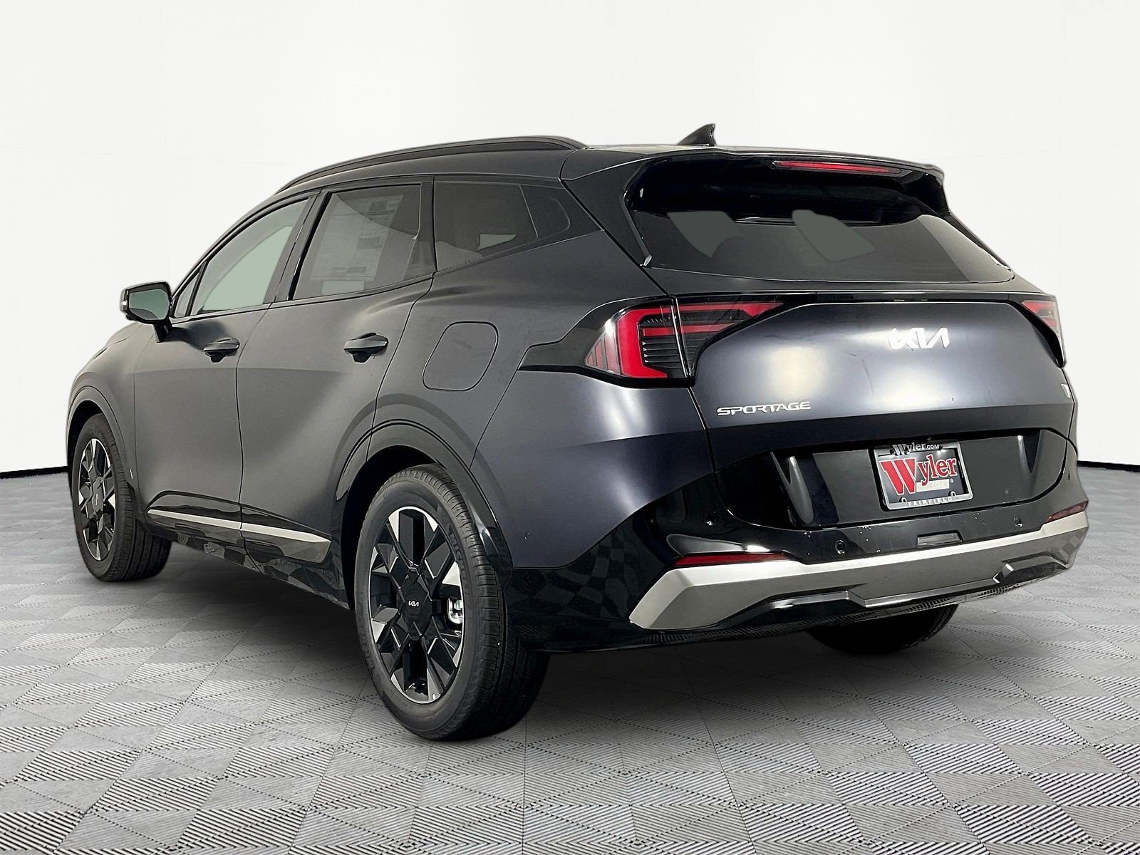 New 2026 Kia Sportage SX FWD image 4