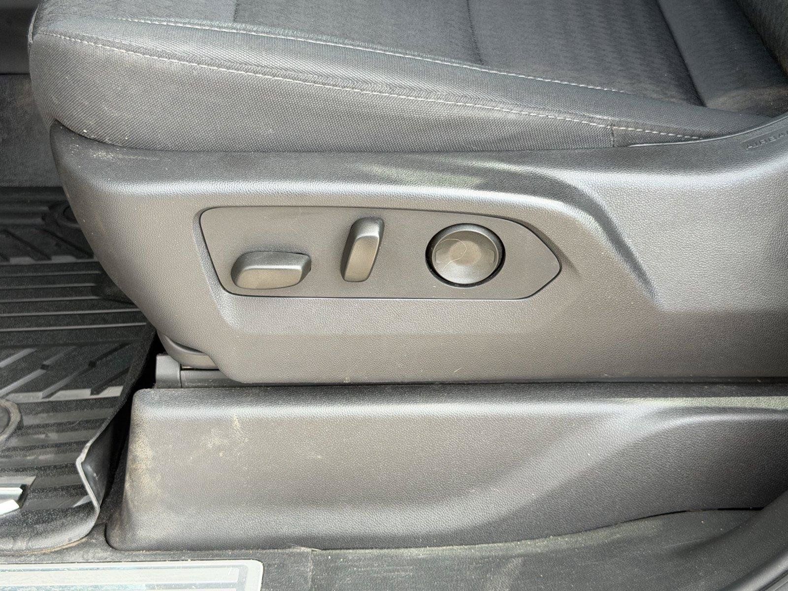 Used 2025 Chevrolet Silverado 2500 LT AWD/4WD image 14