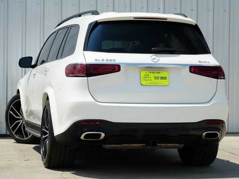 Used 2021 Mercedes-Benz GLS 580 4MATIC image 6