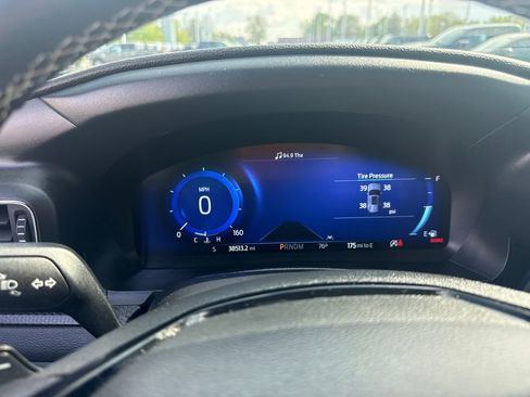 Used 2023 Ford Explorer ST image 39