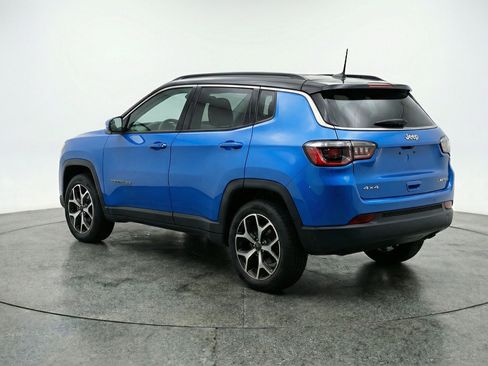 Used 2025 Jeep Compass Limited AWD/4WD image 6