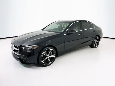 Used 2023 Mercedes-Benz C 300 Sedan image 3