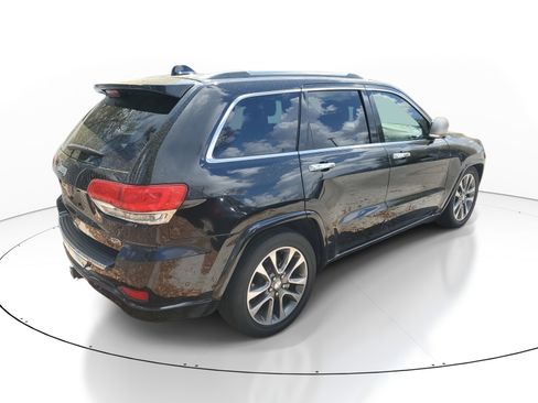 Used 2018 Jeep Grand Cherokee Overland image 4