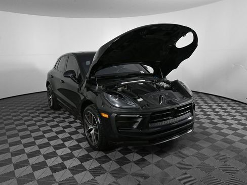 Used 2024 Porsche Macan S w/ Premium Plus Package AWD/4WD image 32