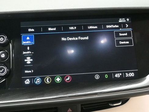 Used 2022 Buick Envision Essence w/ Safety Package FWD image 18
