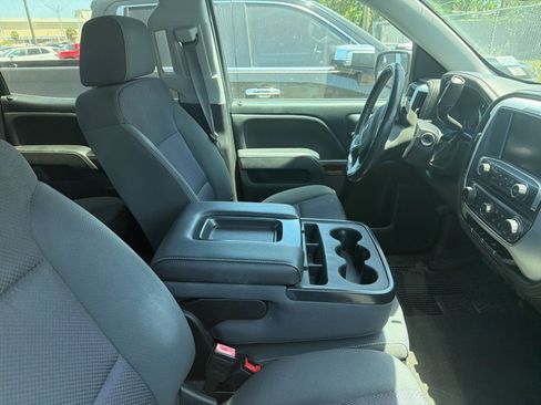 Used 2017 GMC Sierra 1500 SLE w/ SLE Value Package image 13