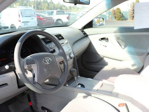 Used 2010 Toyota Camry FWD image 10