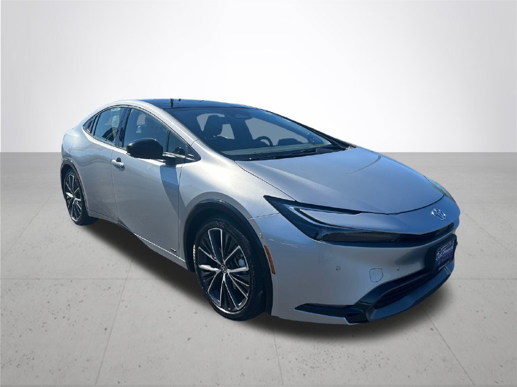 Used 2024 Toyota Prius Limited w/ Limited Premium Package AWD/4WD image 5