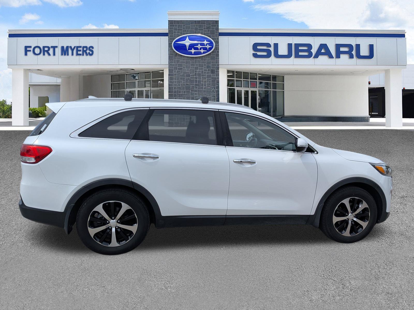 Used 2016 Kia Sorento EX w/ EX Premium Package FWD image 3