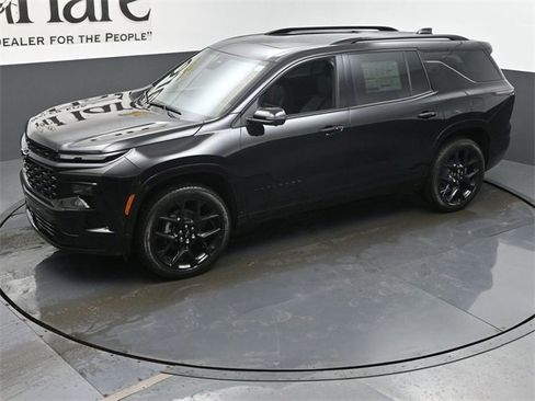 New 2026 Chevrolet Traverse RS w/ LPO, Floor Liner Package image 23