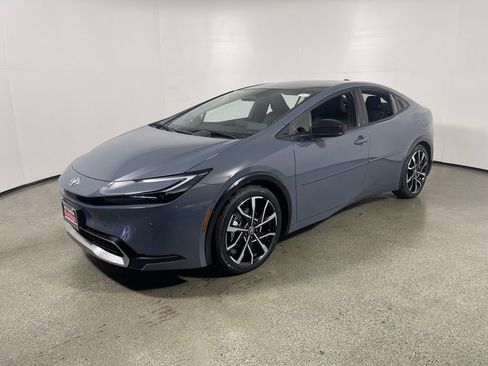 New 2026 Toyota Prius Plug-In Hybrid image 7