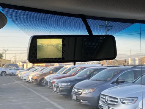 Used 2014 Chevrolet Express 2500 image 14