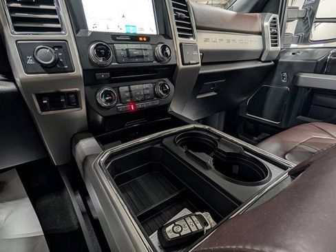 Used 2017 Ford F350 Platinum w/ Platinum Ultimate Package image 25