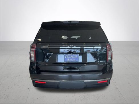 Used 2022 Chevrolet Tahoe Z71 w/ Luxury Package AWD/4WD image 8