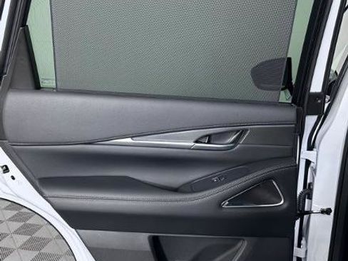 Certified 2026 INFINITI QX60 Luxe w/ Family Package image 19