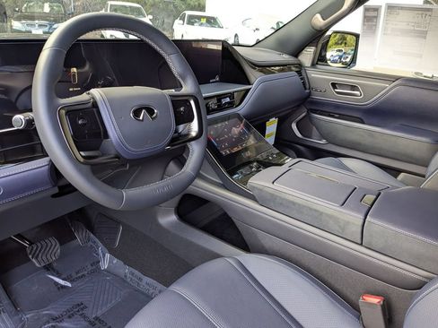 New 2027 INFINITI QX80 Sensory w/ Sport Exterior Package AWD/4WD image 14