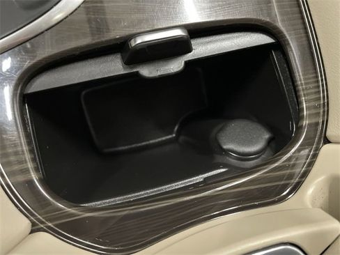 Used 2019 Buick Envision Essence image 27