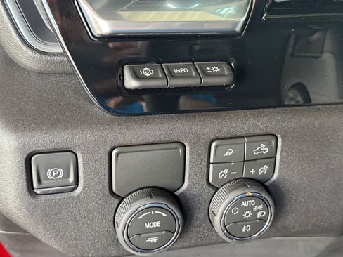 Used 2026 Chevrolet Silverado 1500 High Country RWD image 14