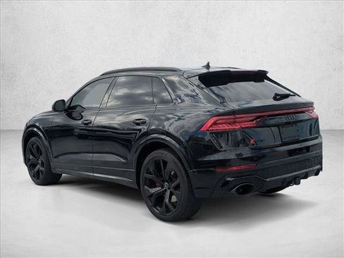 Used 2022 Audi RS Q8 w/ Black Optic Package image 8