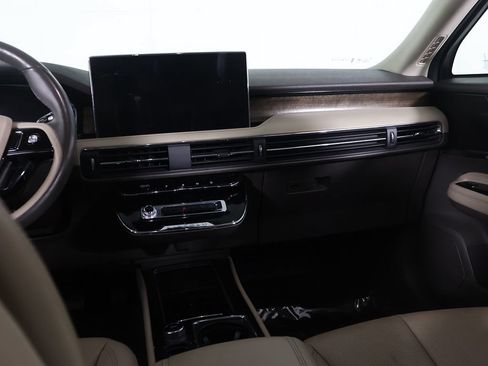 Used 2023 Lincoln Corsair Reserve w/ Equipment Group 201A FWD image 46