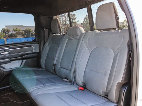 Used 2022 RAM 1500 Big Horn AWD/4WD image 18