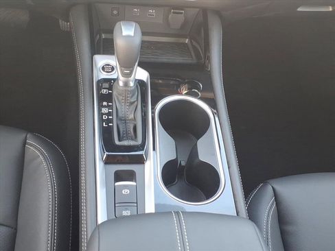 New 2025 Nissan Altima 2.5 SL image 14