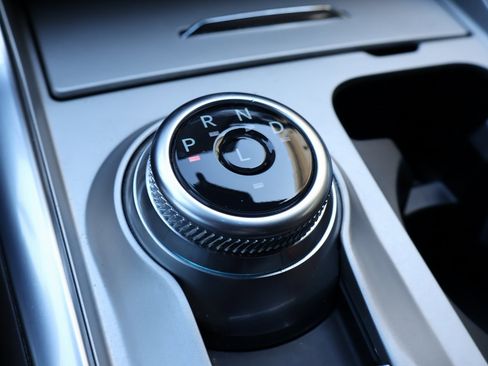 Used 2024 Ford Explorer King Ranch w/ Technology Package image 29