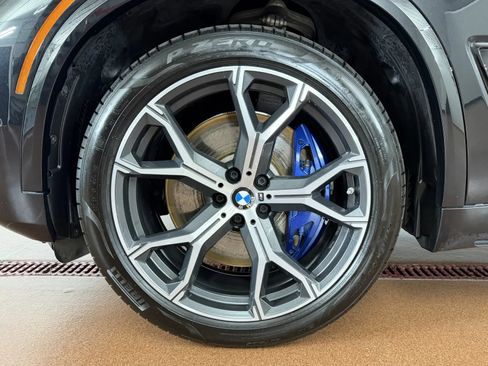 Used 2019 BMW X5 xDrive50i w/ M Sport Package AWD/4WD image 8