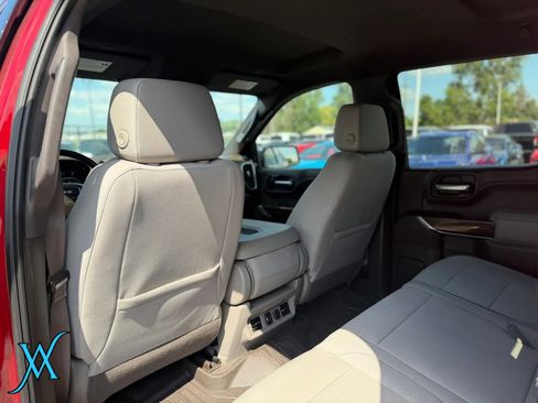 Used 2020 GMC Sierra 1500 SLE w/ SLE Value Package AWD/4WD image 16