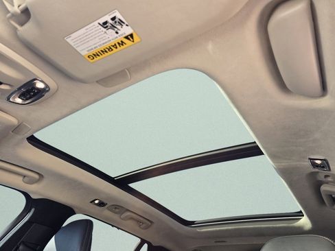 Used 2021 Volvo XC90 T6 Inscription w/ Lounge Package image 4