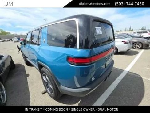 Used 2025 Rivian R1S Adventure AWD/4WD image 6