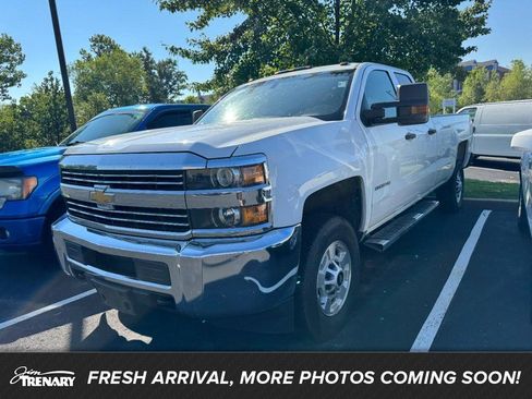 Used 2018 Chevrolet Silverado 2500 W/T RWD image 1